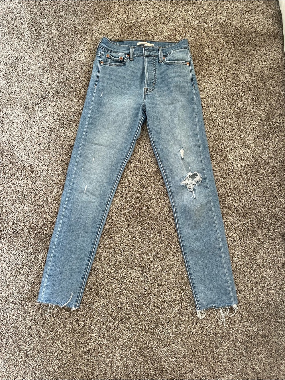 Light Blue Distressed Ankle Jeans - Women's Cropped Skinny